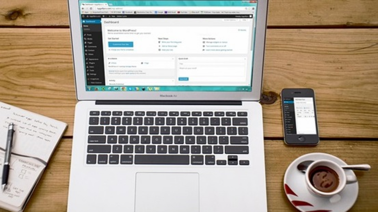LA IMPORTANCIA DE TENER UNA PaGINA WEB O TIENDA EN LiNEA EN 2024